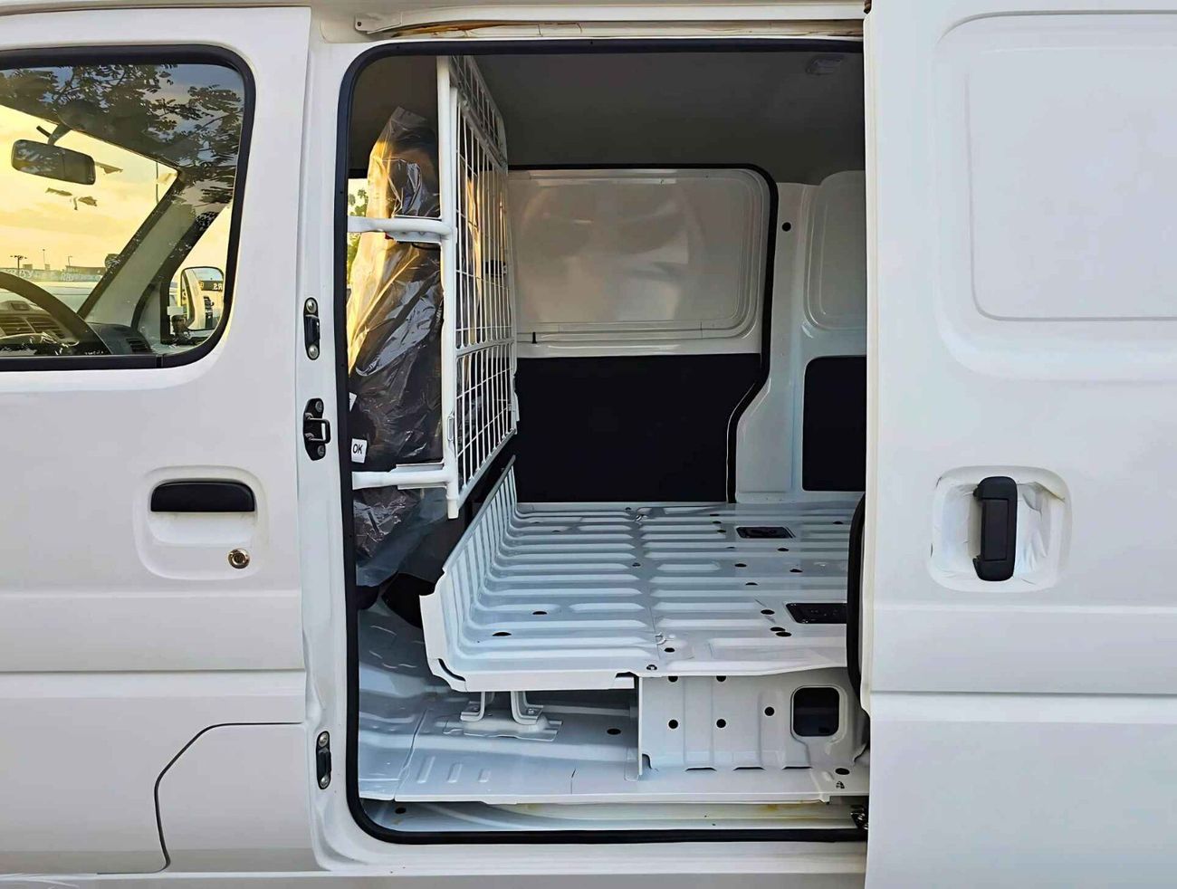 Suzuki EECO CARGO VAN | 1.2L PETROL| MANUAL GEAR BOX | PARKING SENSOR | CODE#ECCR12M