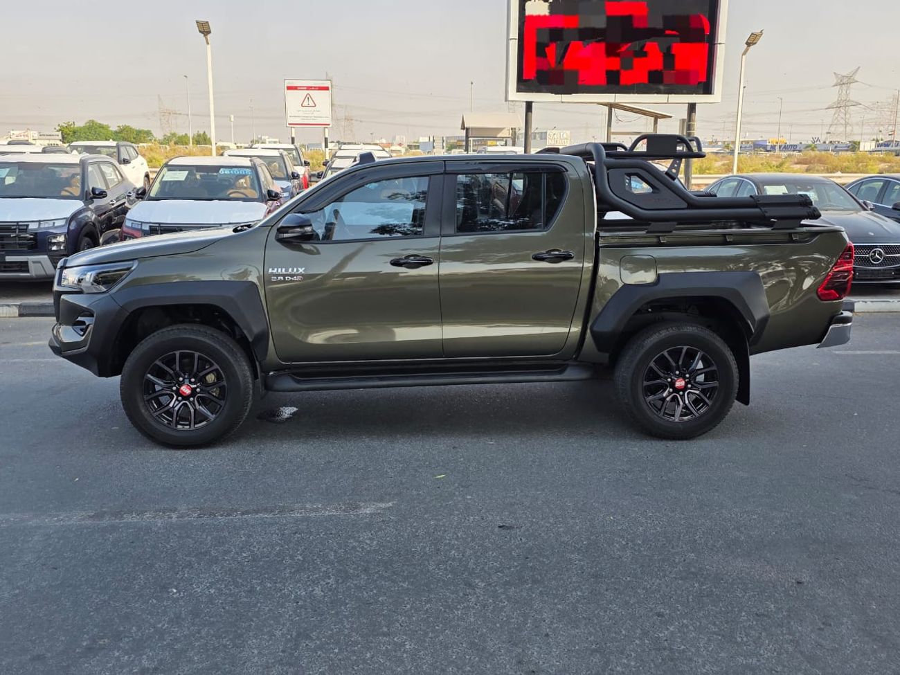 Toyota Hilux DIESEL 2.8 LITER ,GR 2024 SHAPE ,RHD ,AUTO TRANSMISSION