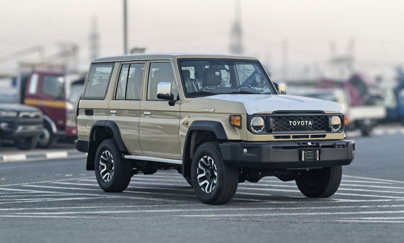تويوتا لاند كروزر 70 2025 TOYOTA LAND CRUISER 76 2.8L DIESEL 5 DOOR FULL OPTION