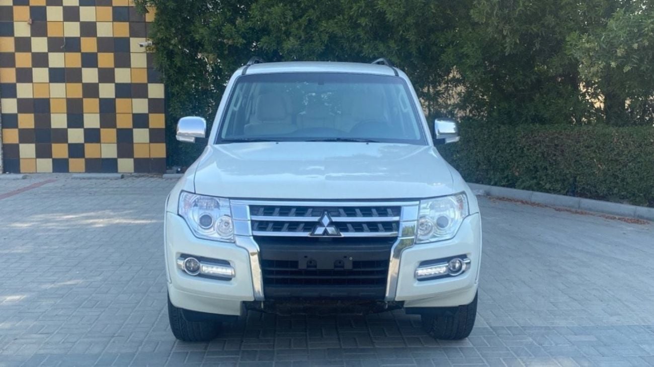 ميتسوبيشي باجيرو GLS Std