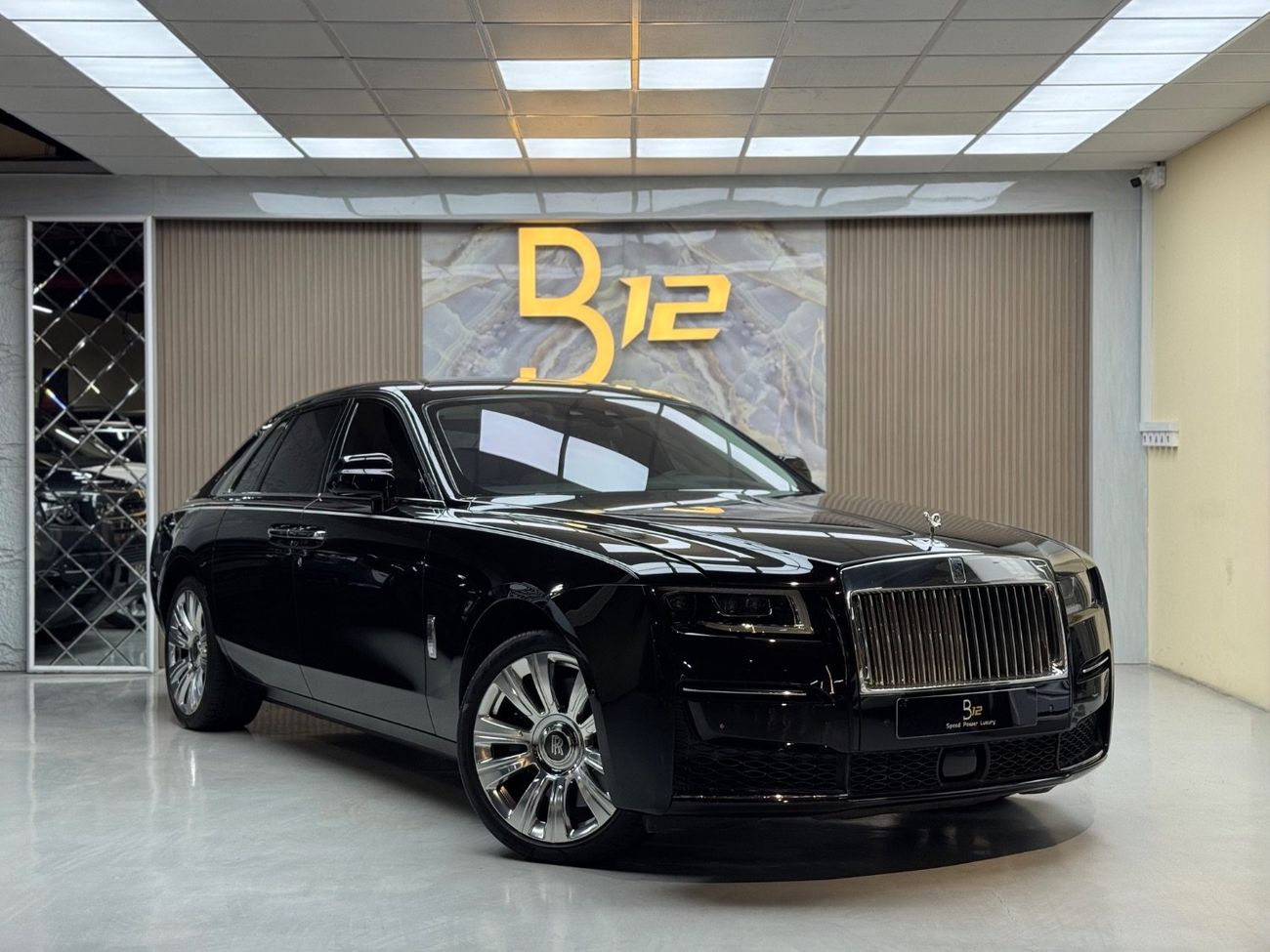 رولز رويس جوست 6.75T Short Wheelbase