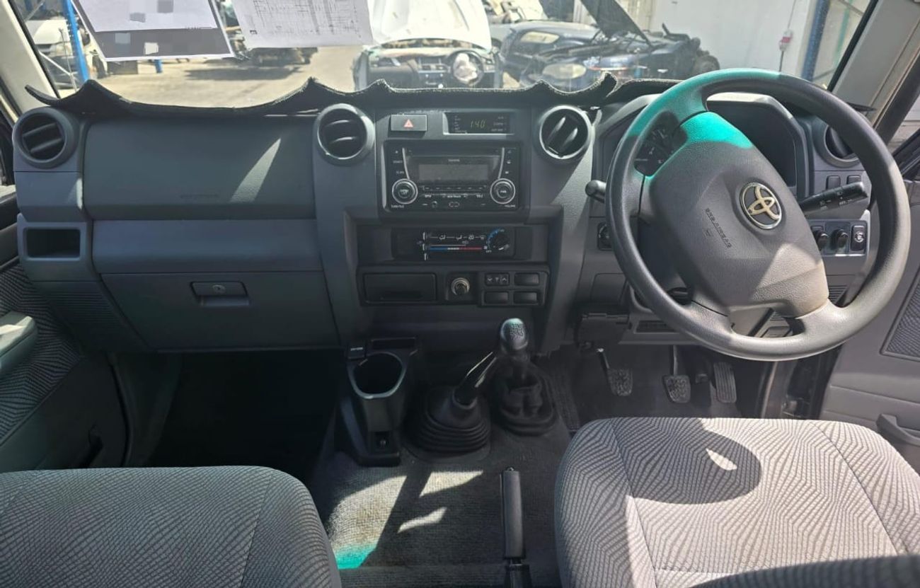 Toyota Land Cruiser Pick Up DIESEL ENGINE 4.5 LITER 8 CYLIENDER ONLY FOR EXPORT