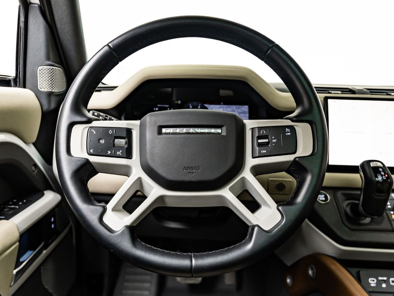 لاند روفر ديفندر 130 SE P400 X Dynamic (7 Seater)