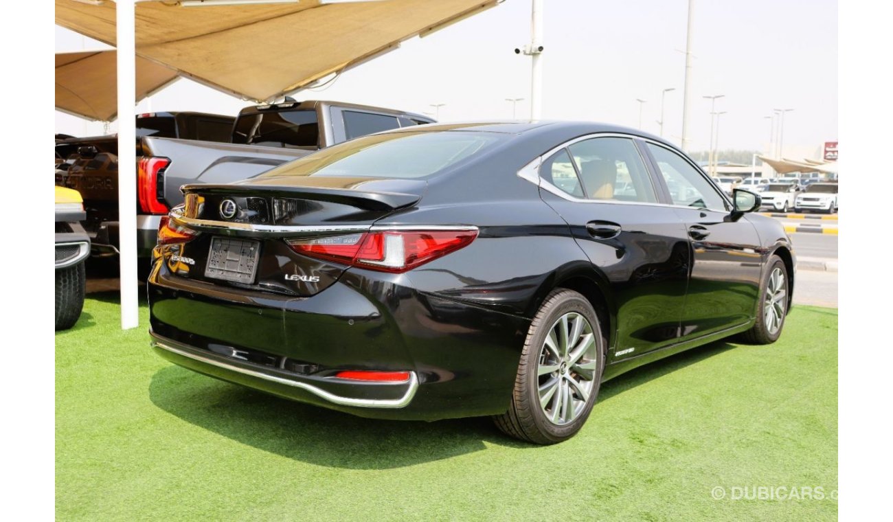 Lexus ES 300 Hybrid Full Option Lexus ES300H 2019 GCC