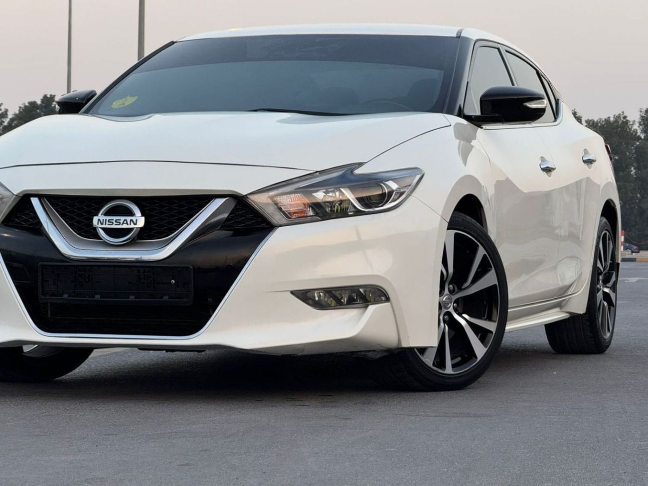 Nissan Maxima SV 3.5L In excellent condition and requires no expenses