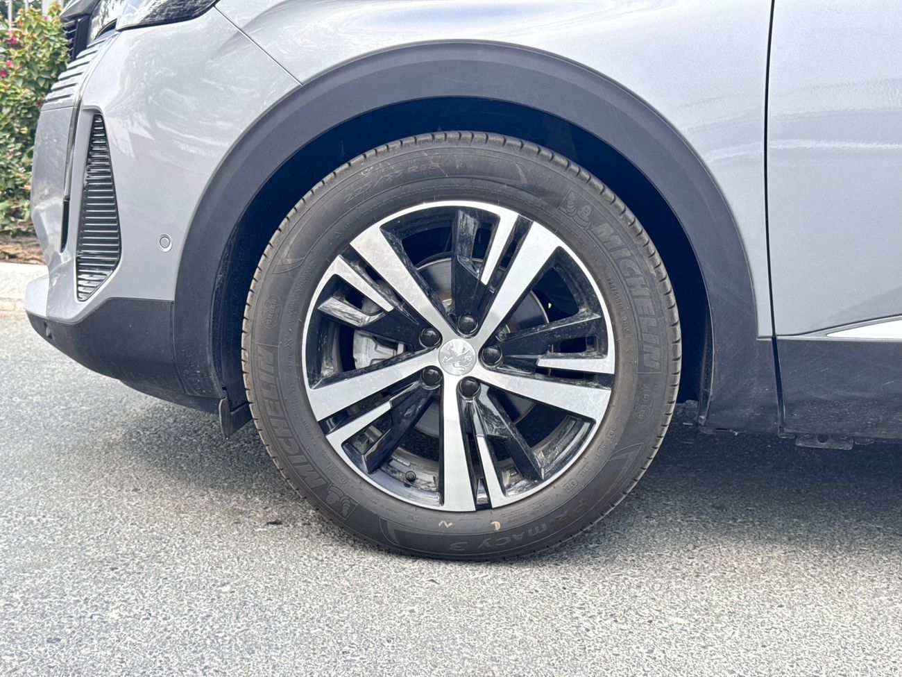 بيجو 5008 2025 PEUGEOT 5008 GT 1.6L CUV FWD 7-Seats 5Doors brand new 0km