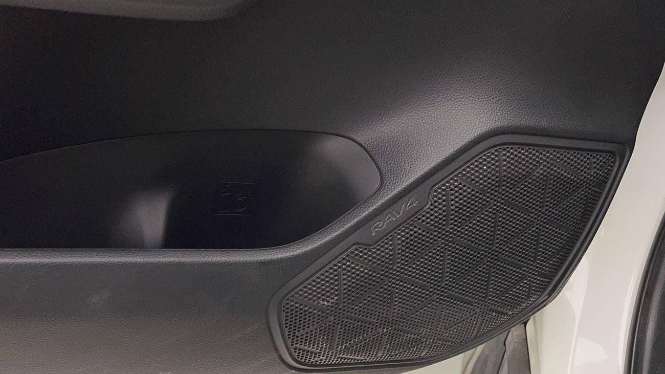 تويوتا راف ٤ VXR HEV 2.5 | بدون دفعة مقدمة | اختبار القيادة في المنزل