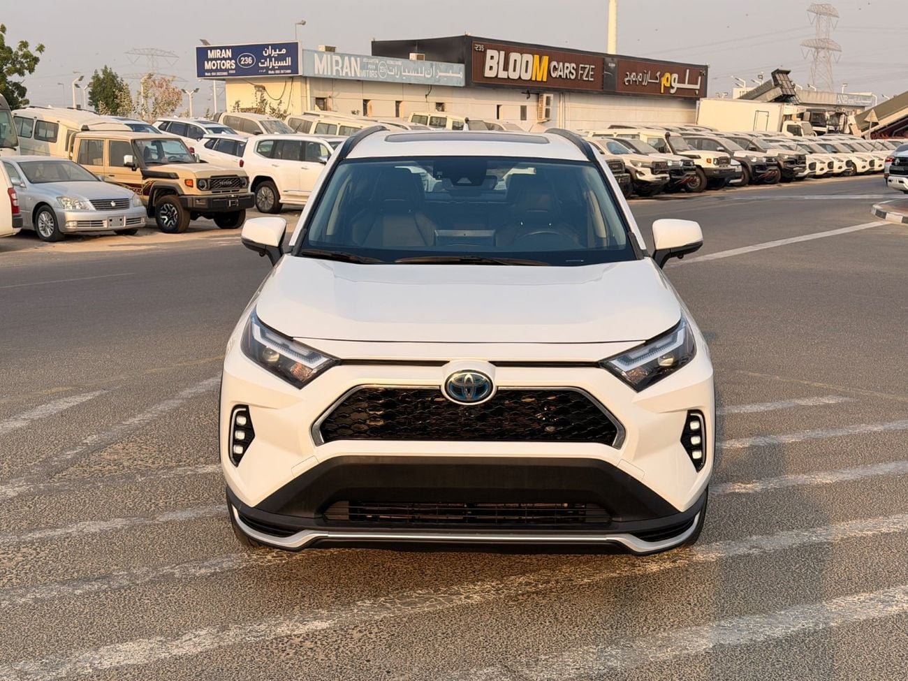 تويوتا راف ٤ LTD HEV تويوتا RAV4 ليميتد هايبرد 2023، دفع رباعي، كاميرا 360 درجة، كاملة المواصفات، مستوردة من الولايات الم