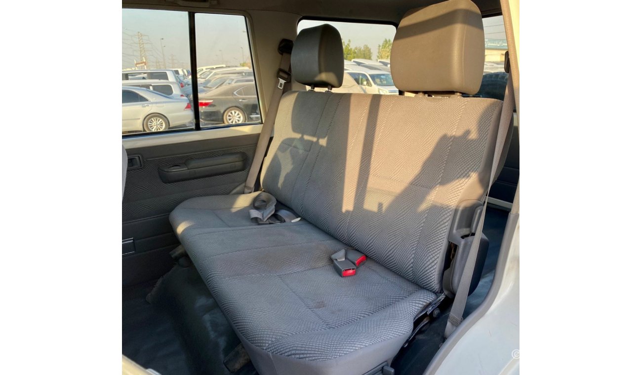 Toyota Land Cruiser 70 Toyota Landcruiser hard top RHD Diesel engine 1HZ car very clean and good condition