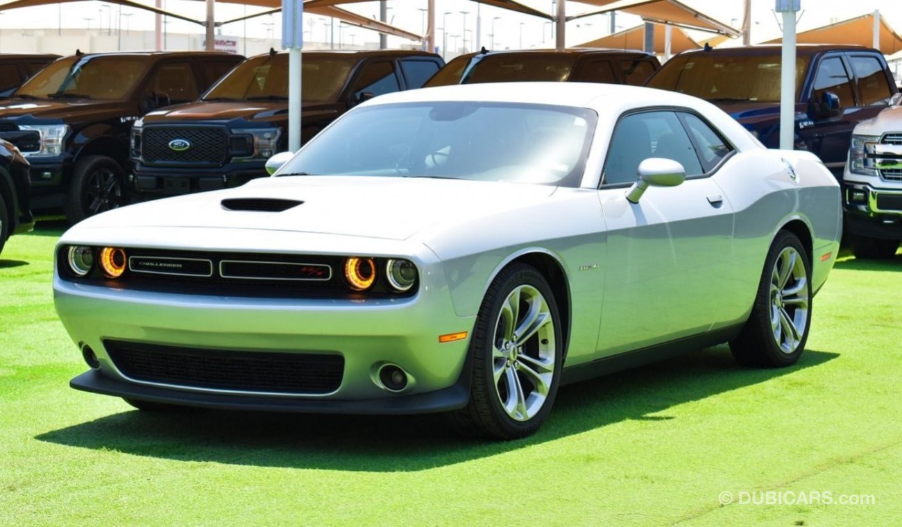 Dodge Challenger RT HEMI