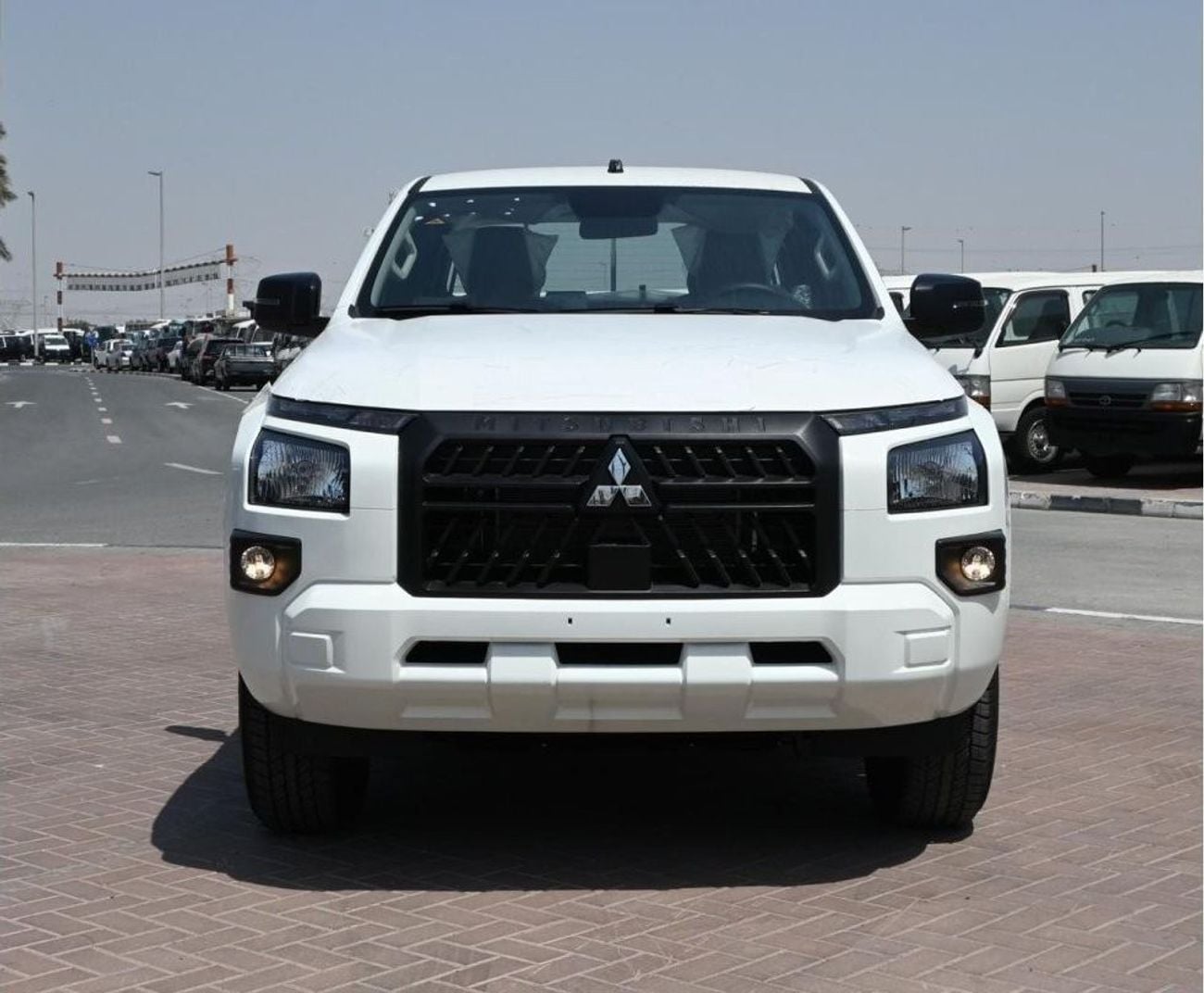 ميتسوبيشي L200 GLS Mitsubishi L200 petrol 2.5L 2025 brand new 2.5L petrol
