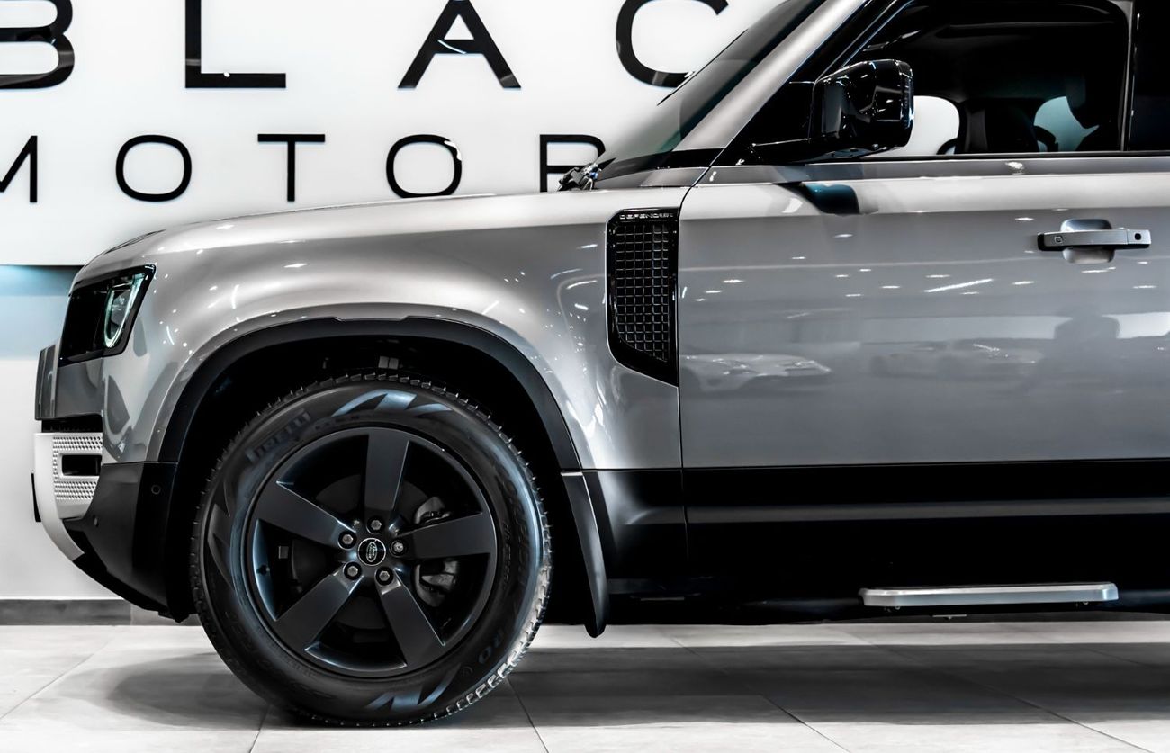 Land Rover Defender 2023 Land Rover Defender 110 P300 SE, 2028 Land Rover Warranty + Service Contract, Low KMs, GCC