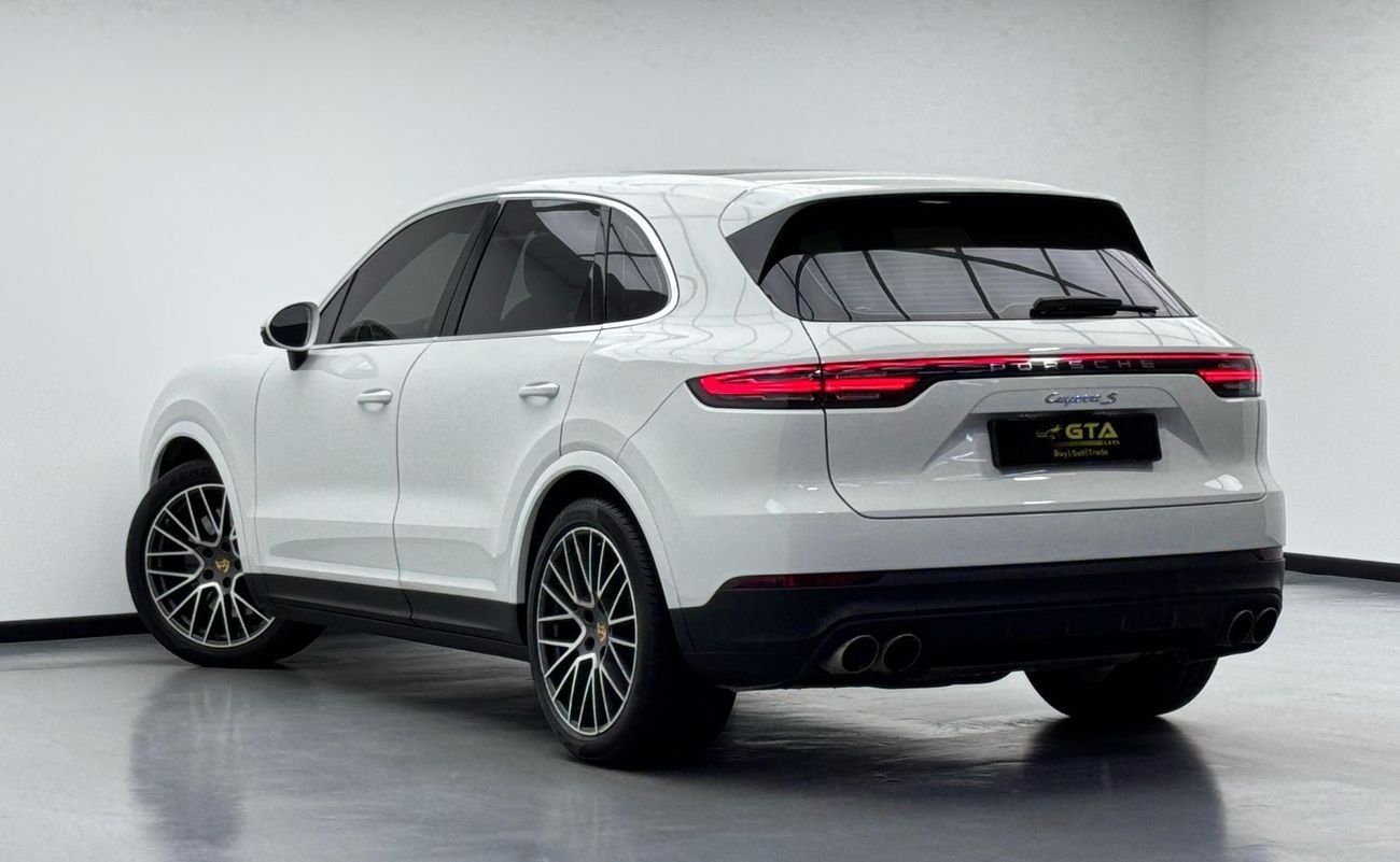 Porsche Cayenne S 2.9L (440 HP) 2018 Porsche Cayenne S, 2025 Porsche Warranty, Full Porsche Service History, GCC