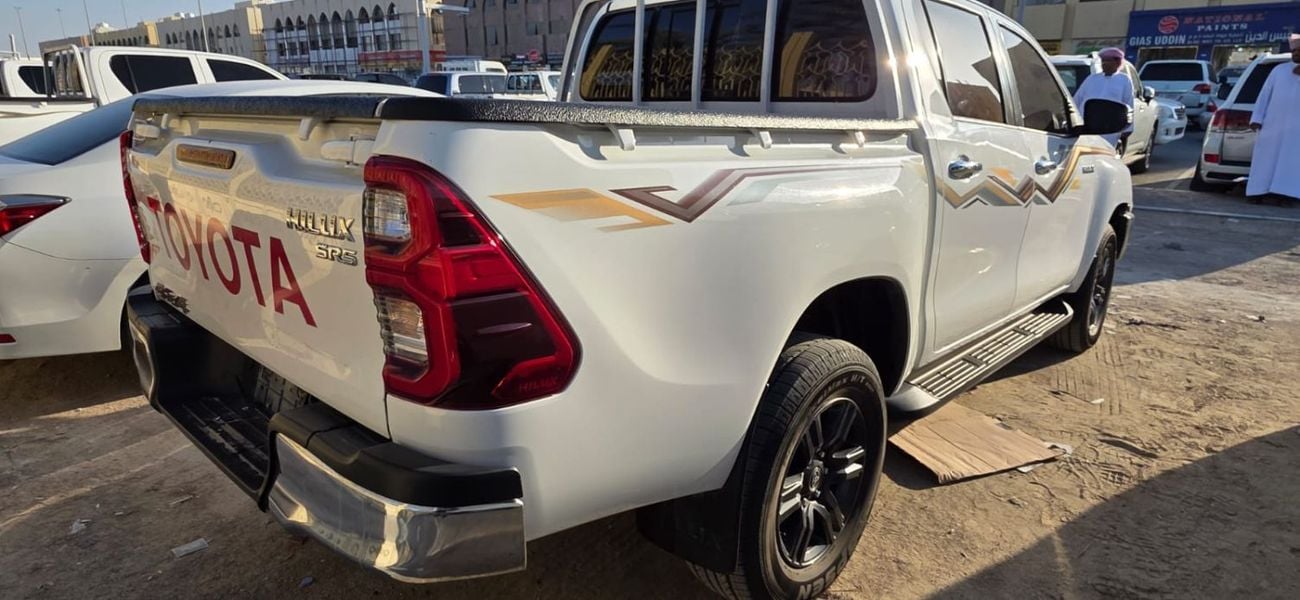 تويوتا هيلوكس 2.7