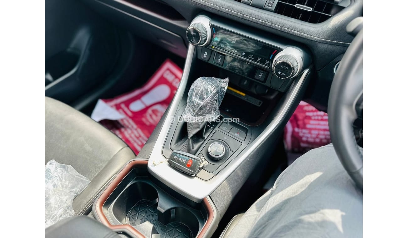 تويوتا راف ٤