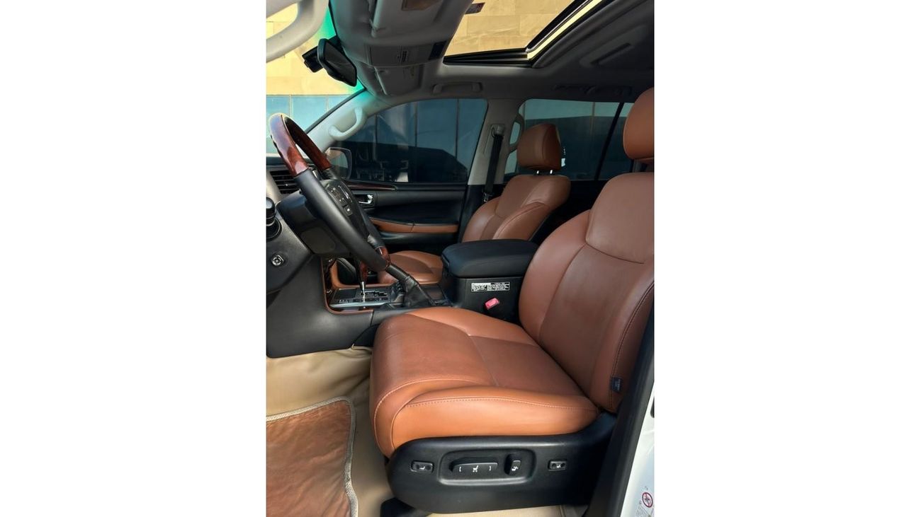 Lexus LX 570