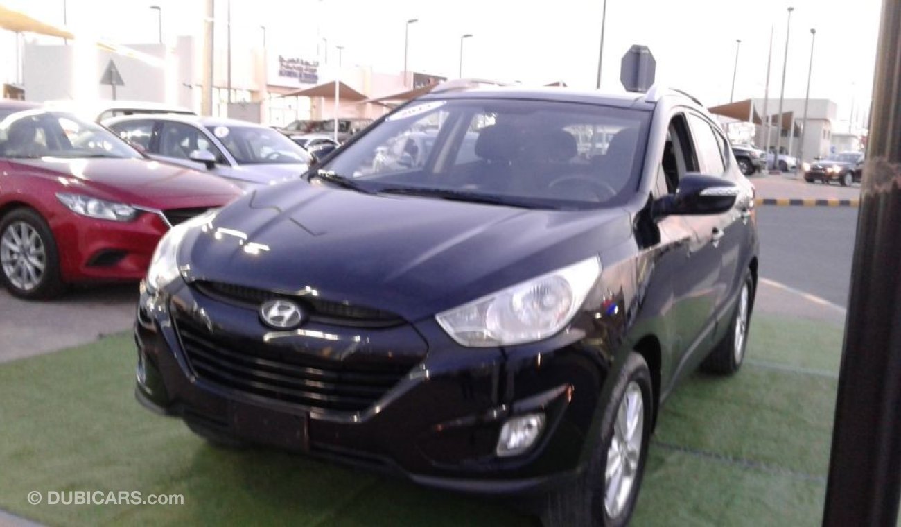 Hyundai Tucson HYUNDAI TUCSON BLACK NO PIANT NO ACCIDENT KHALIGE