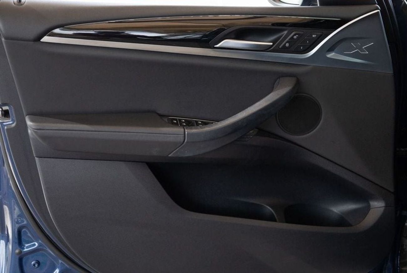 BMW X3 xDrive 30i 2.0L BMW X3 xDrive30i 2019 GCC under Warranty with Flexible Down-Payment.