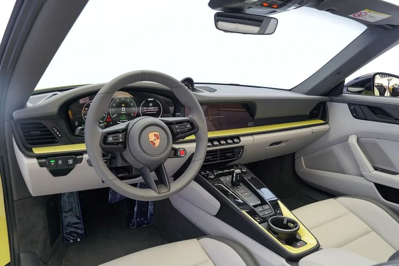 Porsche 911 Carrera GTS 3.0L (450 HP) Convertible