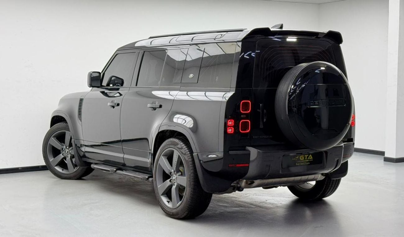 Land Rover Defender 2024 Land Rover Defender 110 HSE P400, 2029 LR Warranty + Service Pack, Low Km, Fully Loaded, GCC