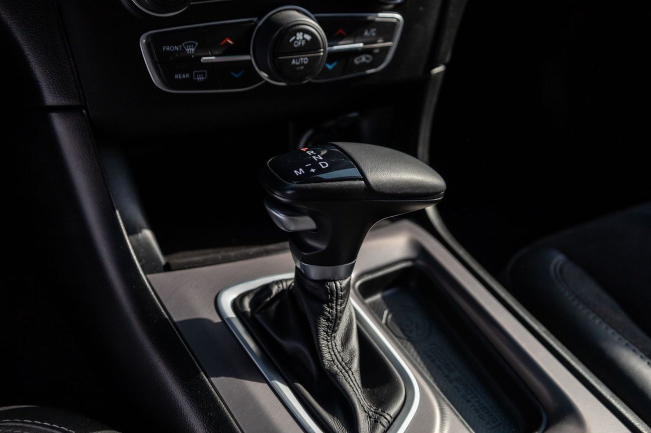 Dodge Charger R/T 5.7L