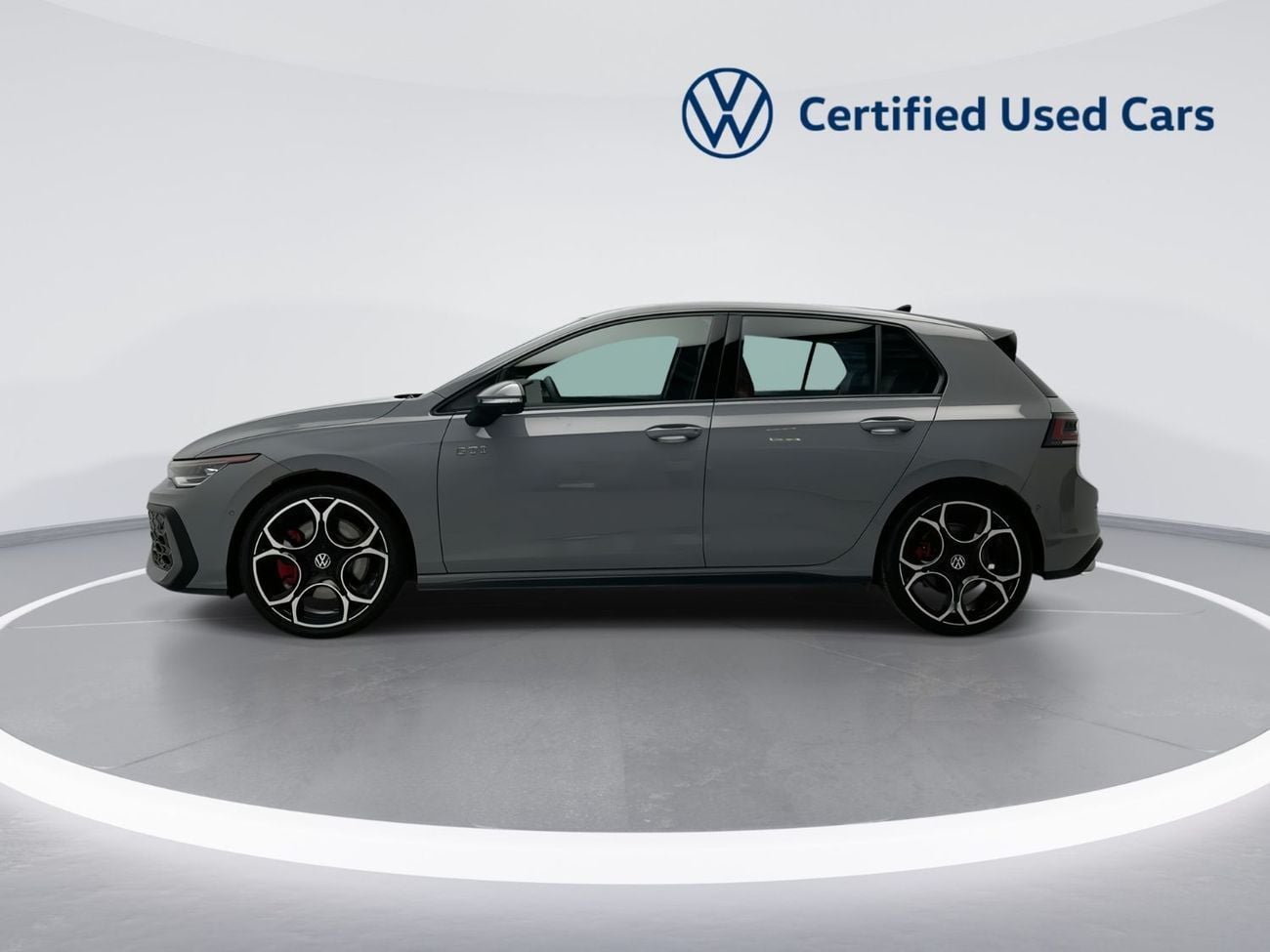 Volkswagen Golf SEL 2.0T GTI Leather Seats (Ref#35061) / 21,100 AED SAVINGS from New Car