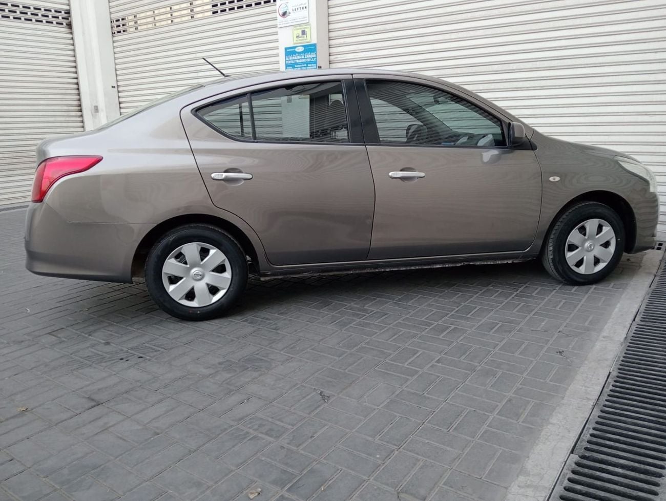 نيسان صني SV