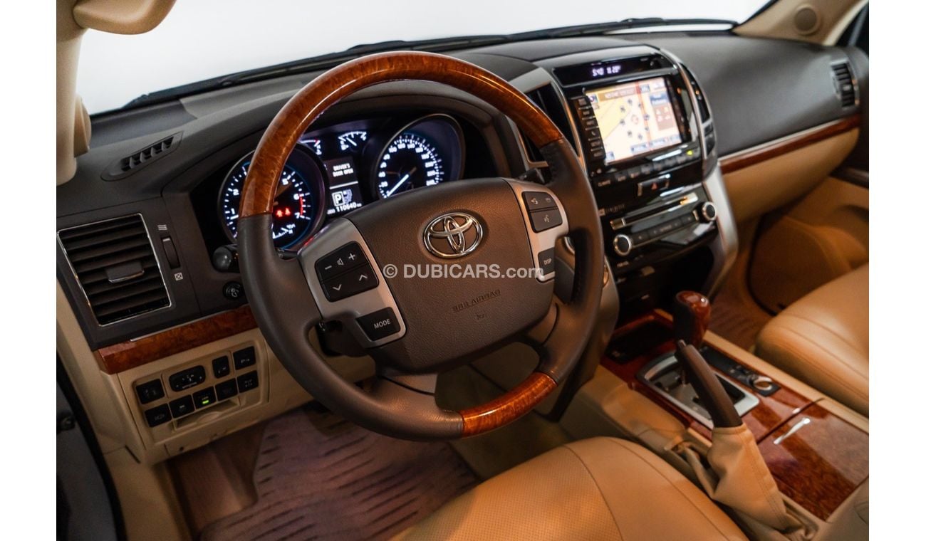 Toyota Land Cruiser VXR 2014 Toyota Landcruiser VXR 4.6L V8 / Full Service History