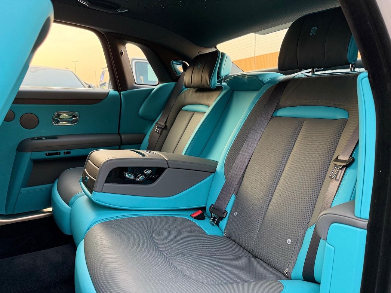 Rolls-Royce Ghost 6.75T Extended Wheelbase