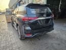 Toyota Fortuner STD D(diesel) 2.4L V4 DIESEL ENGINE Automatic Gear 4WD 7 Seats 5 Doors