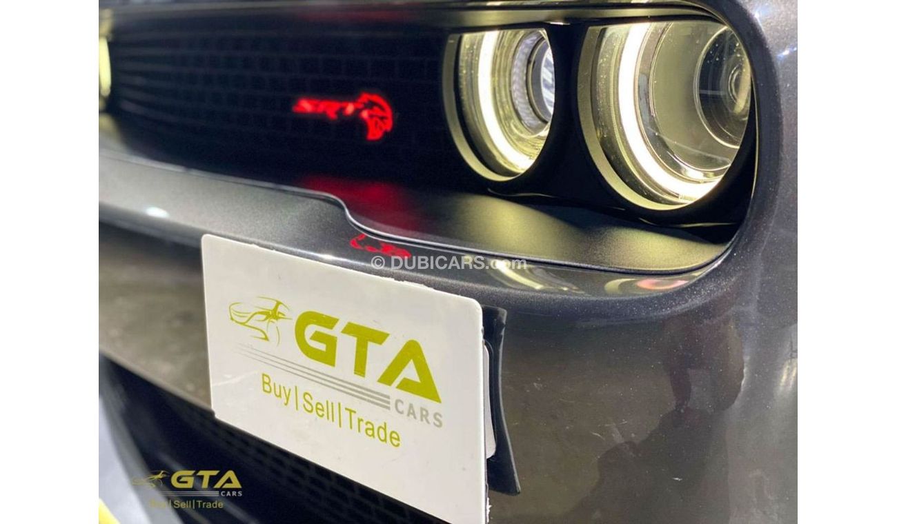Dodge Challenger 2019 Dodge Challenger SRT Scatpack Widebody, Warranty+Service Contract, GCC, Low Kms