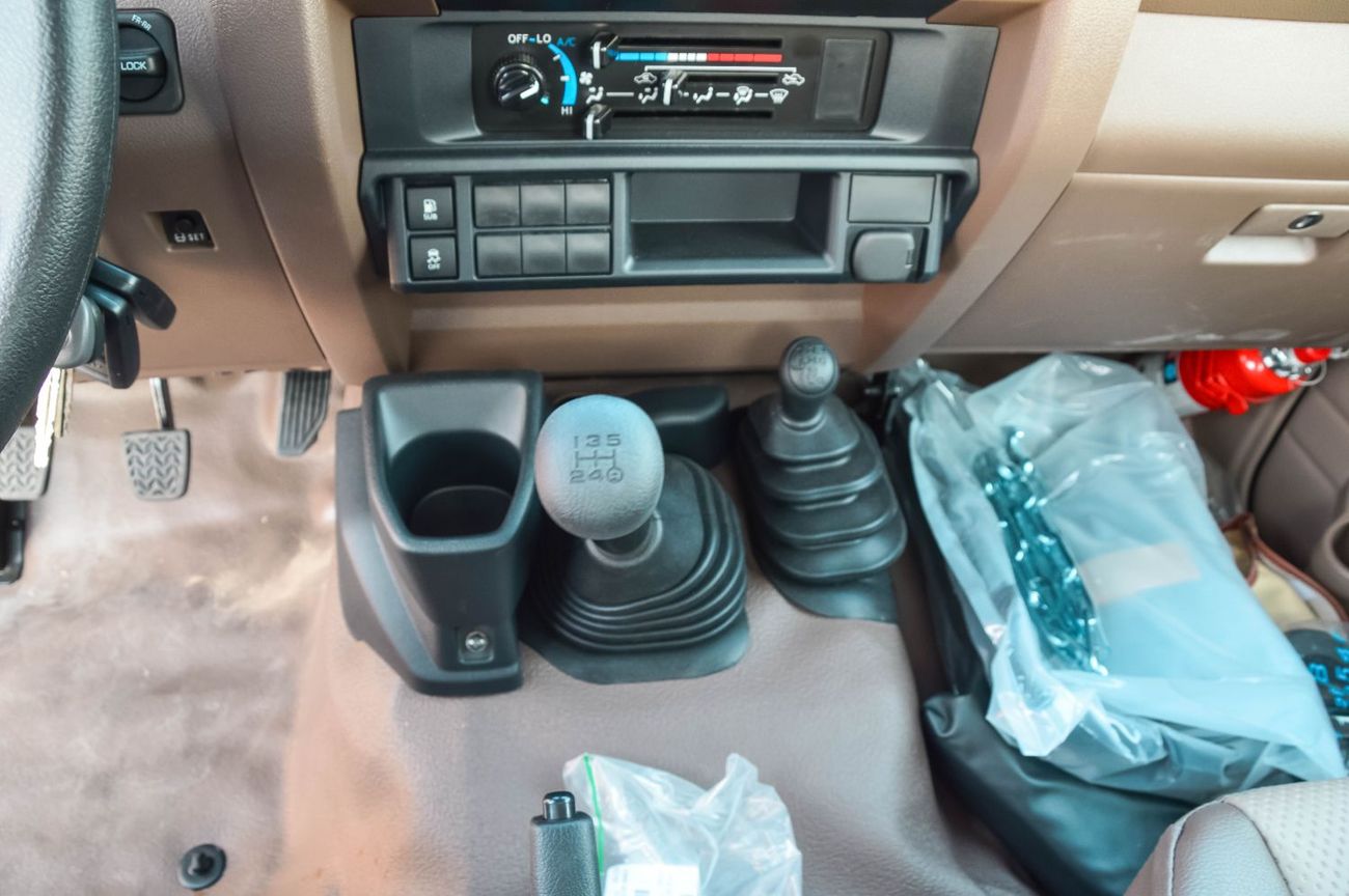 Toyota Land Cruiser Pick Up TOYOTA LAND CRUISER 79 2.8L MT SC DIESEL PICKUP 2025
