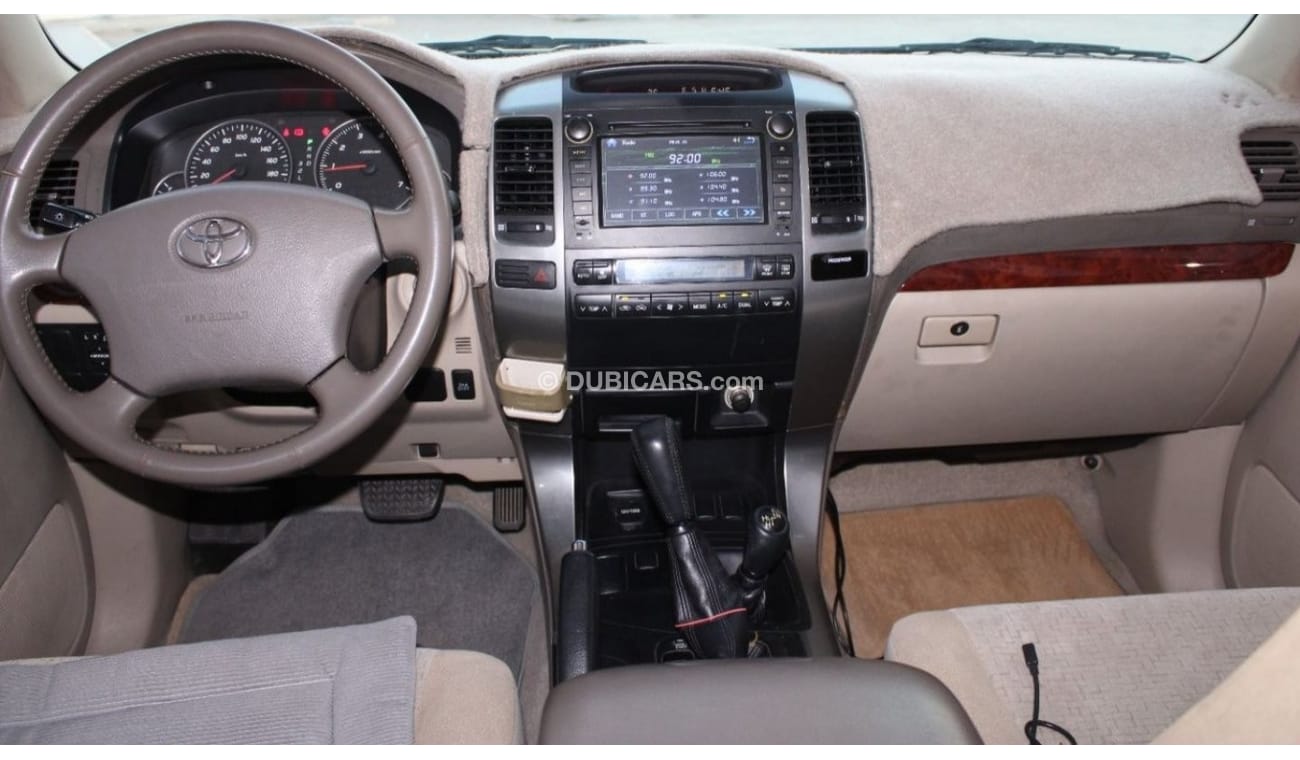 Toyota Prado Toyota Prado 2006 GCC in excellent condition without accidents, very clean from inside and outside