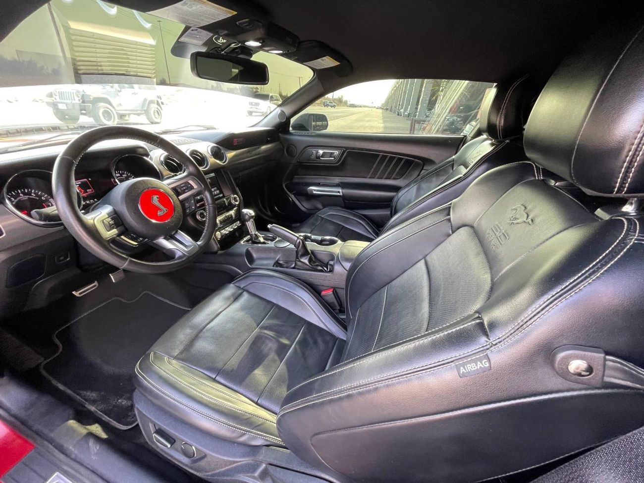 Ford Mustang GT Premium 5.0L V8 GT / 5.0L V8 / SPECIAL CALIFORNIA / SHELBY KIT / LEATHER / LOW MILEAGE / BLIND SP