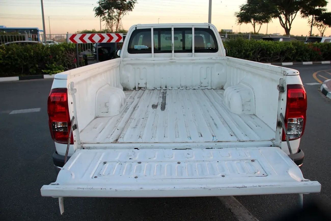 Toyota Hilux GL Single Cab GL GCC Specs