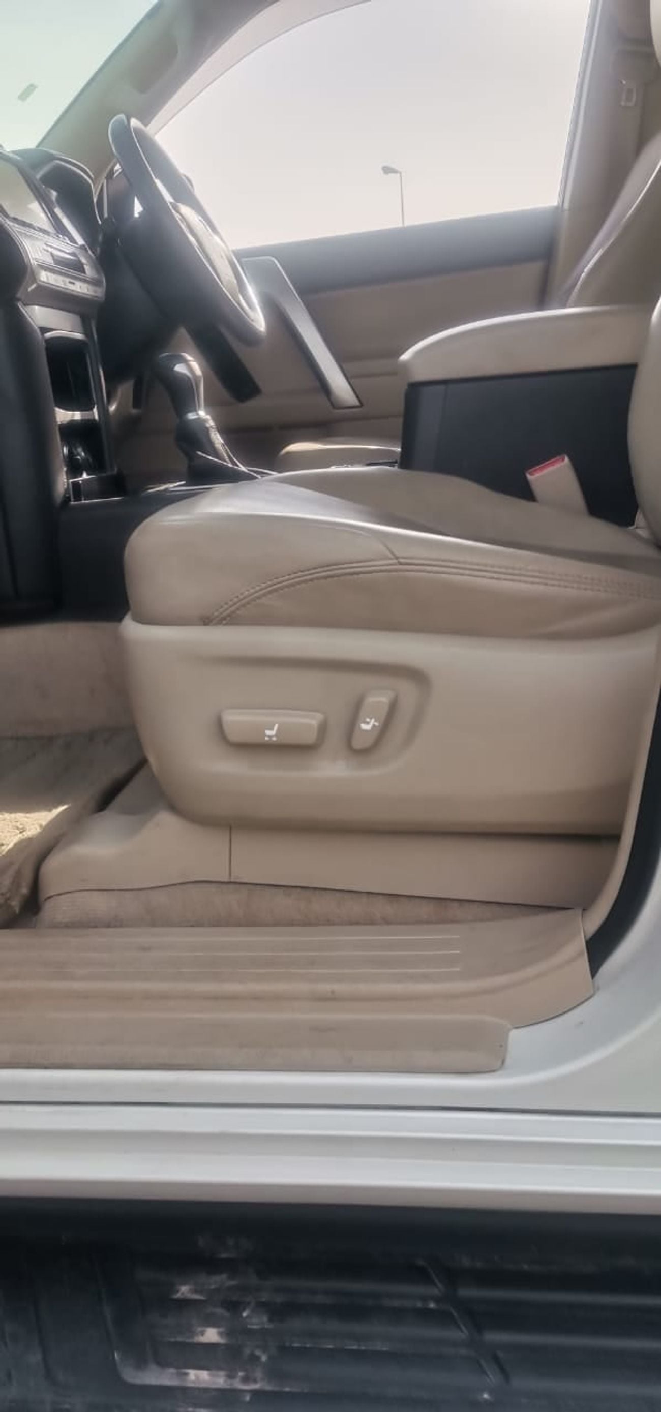 Toyota Prado TXL / 2.7L V4 PETROL / DVD + CAMERA / PWR WITH LEATHER SEATS / REAR A/C ( CODE # 3BA-TRJ150W)