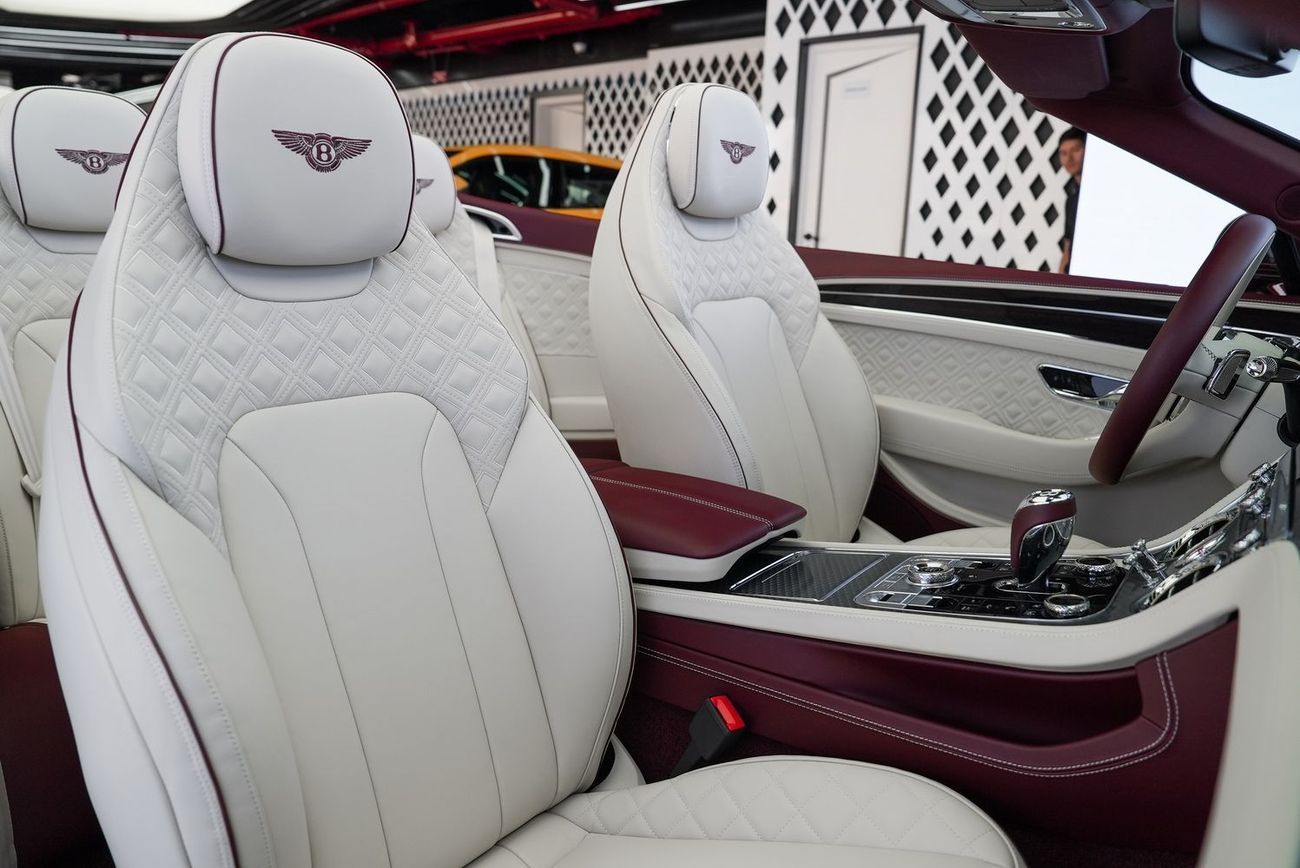 بنتلي كونتيننتال جي تي سي Bentley GTC Speed W12