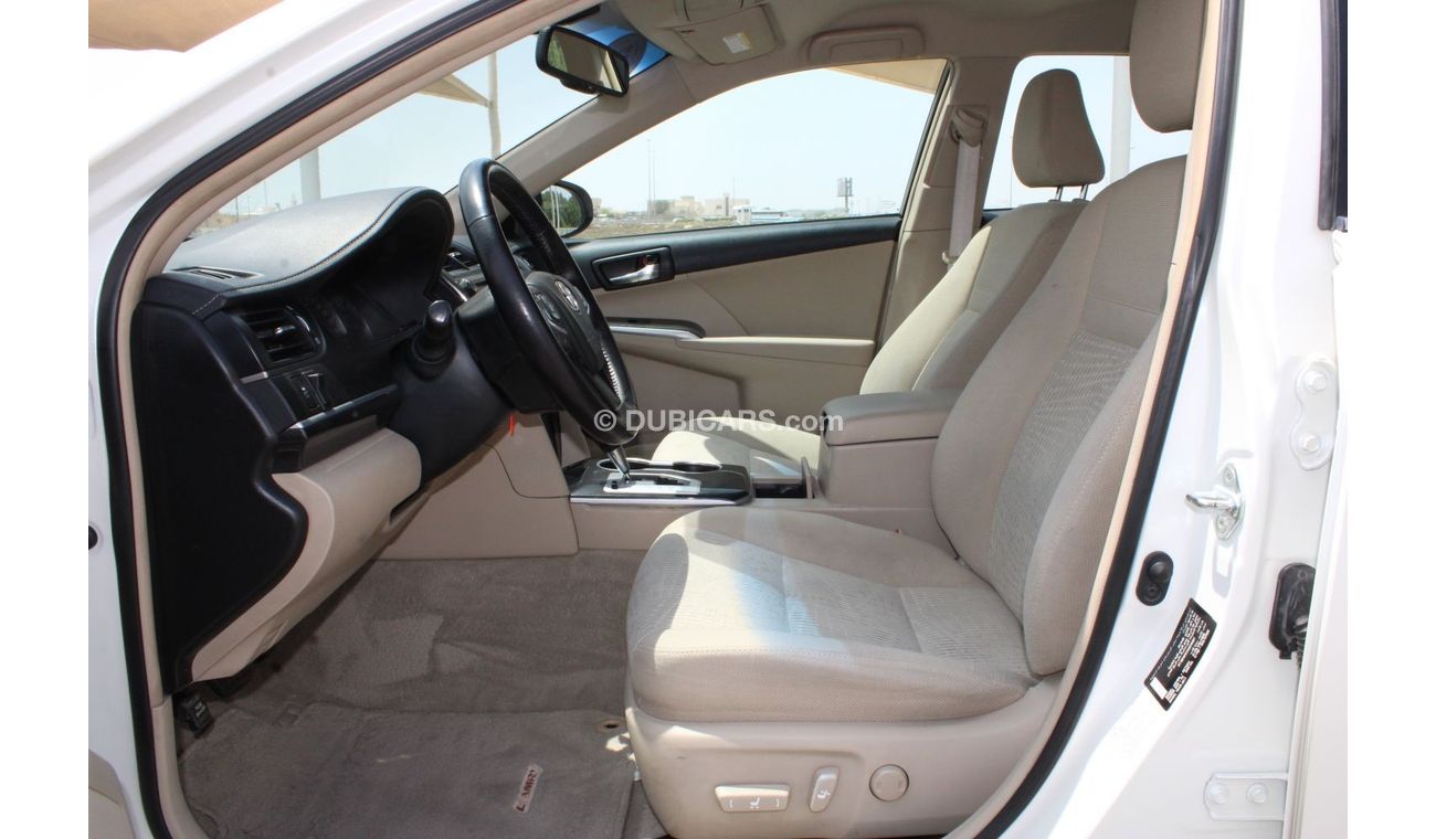 Toyota Camry Toyota Camry 2017 GCC No. 2 in excellent condition without accidents, very clean from inside and out