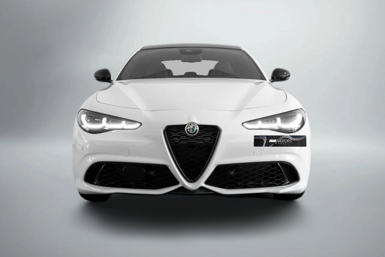 Alfa Romeo Giulia Q2 / 7 Year Alfa Romeo Warranty & 5 Year Service Contract / Delivery Kms