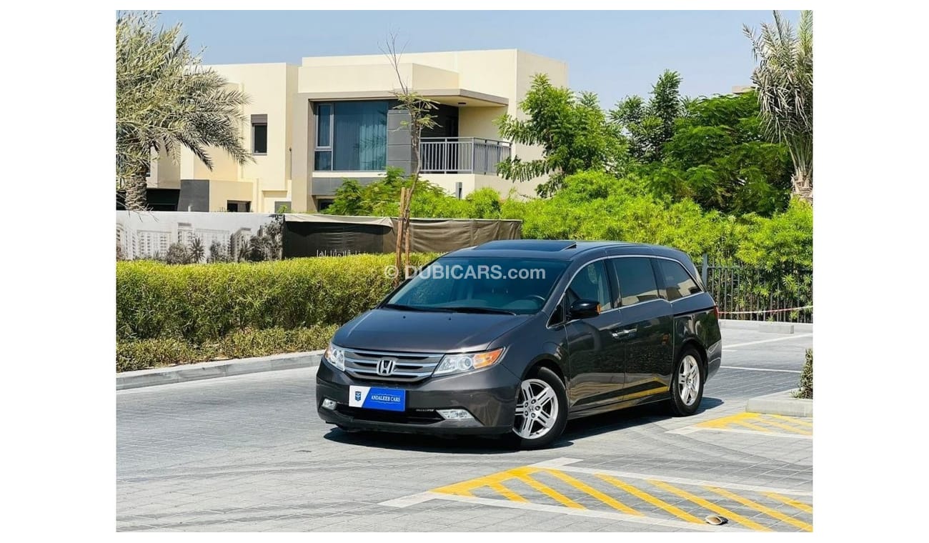 Honda Odyssey Touring 1385 P.M ODYSSEY 3.5L ll TOPEND ll AUTOMATIC DOORS ll GCC ll WELL MAINTAINED