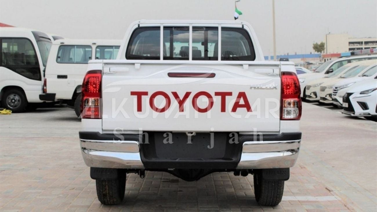 Toyota Hilux Basic 2.4D MT - MY2025