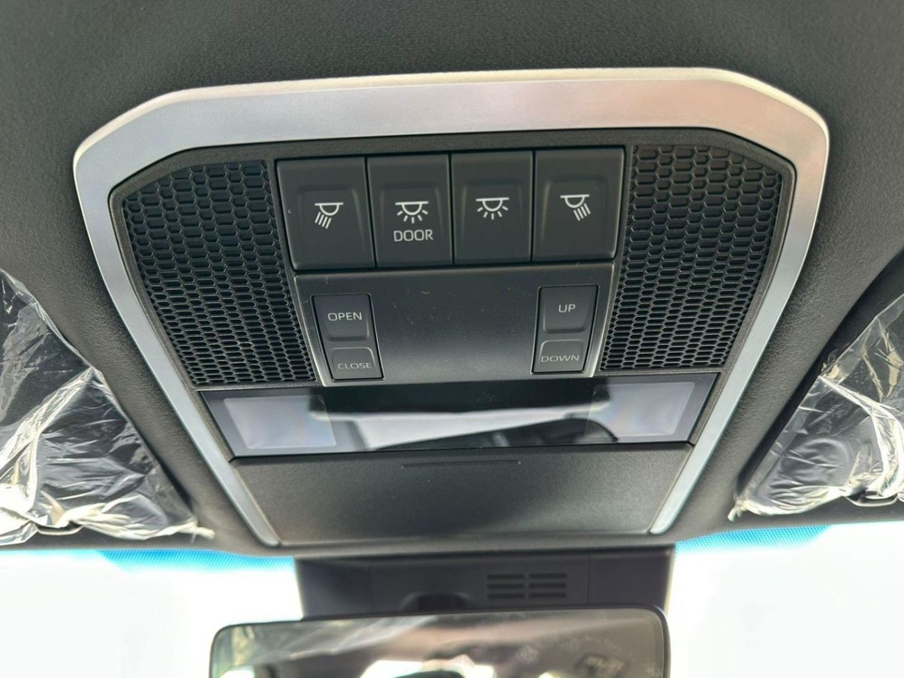 Toyota Land Cruiser 2025 Toyota Land Cruiser GXR 4.0L AT Petrol (High Option)