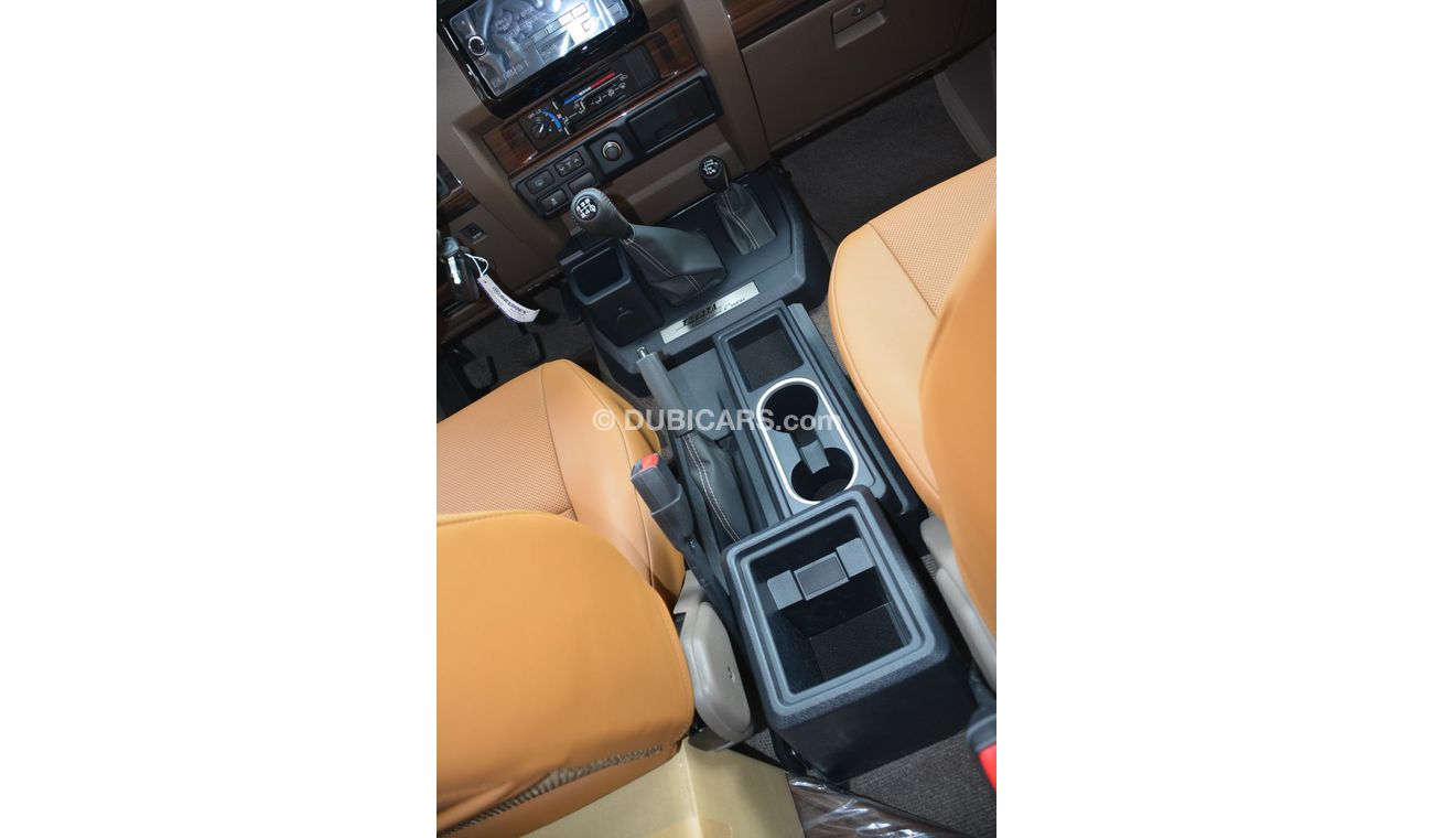 Toyota Land Cruiser 70 LC76 4.5 DIESEL 70th Anniversary Full Option Model 2022