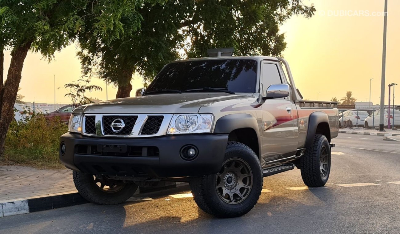 Nissan Patrol Pickup 2016 GCC Manual Transmission Perfect Condition