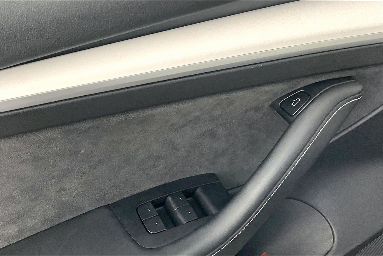 تسلا موديل 3 Performance (Dual Motor) | National Day Celebration | شامل الضمان | 0 ﺪﻔﻋﺓ ﺃﻮﻟﻯ