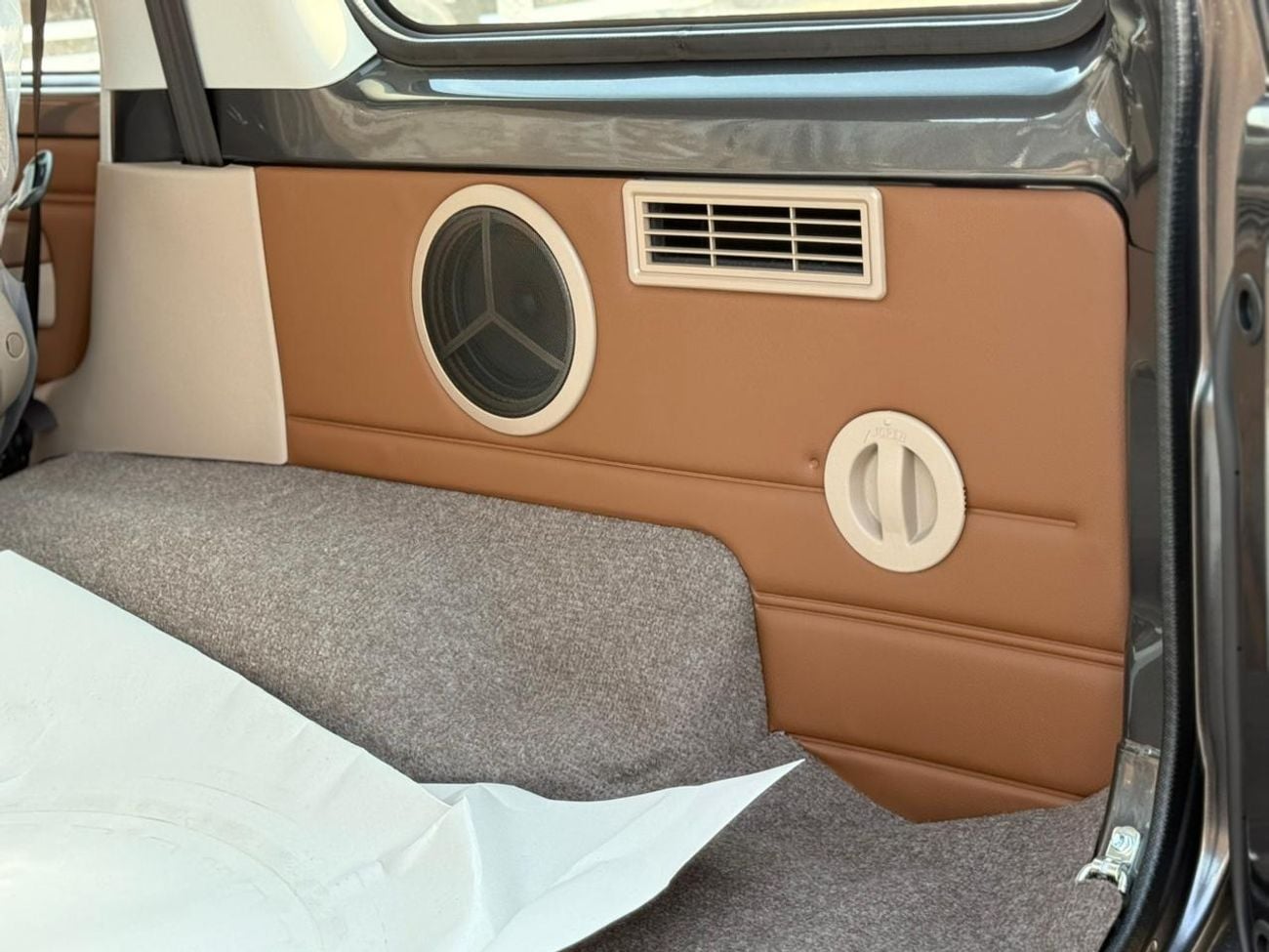 Toyota Land Cruiser 70 HT VXR 4.0L LC76 5 DOORS