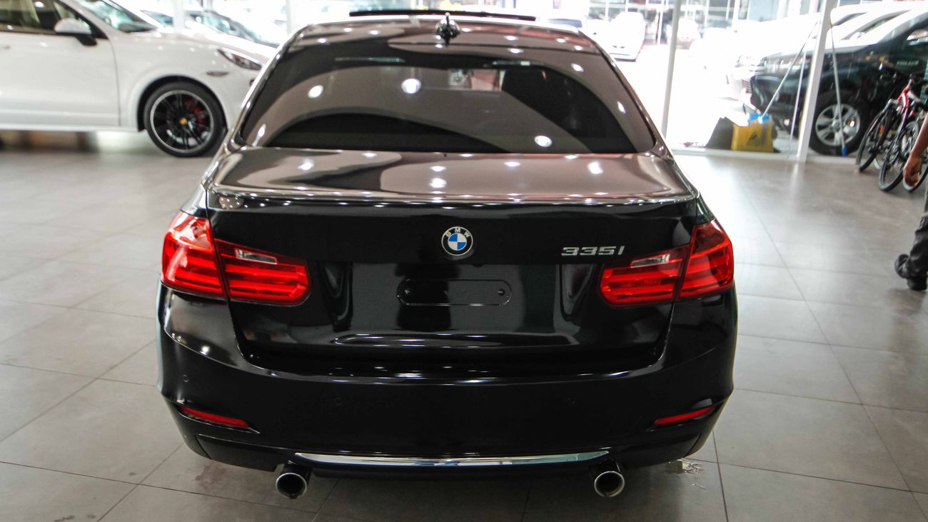 BMW 335i I Luxury
