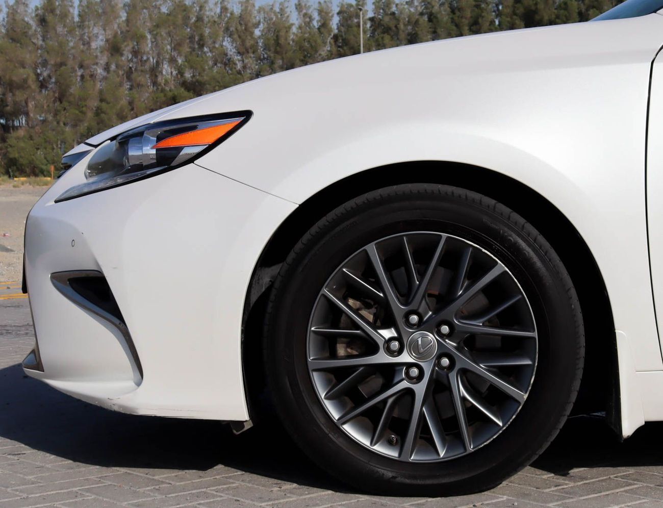 Lexus ES350 Platinum 3.5L FWD Lexus ES350 3.5L | V6 | 2018 GCC   | Accident Free  Excellent Cond