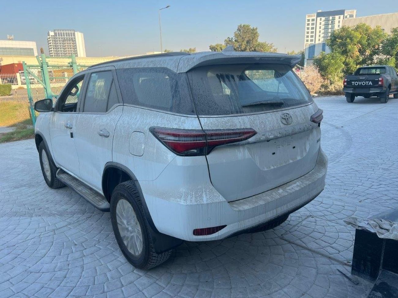Toyota Fortuner 2.8L DIESEL A/T PADDLE SHIFT + RADAR GCC 2024 MODEL