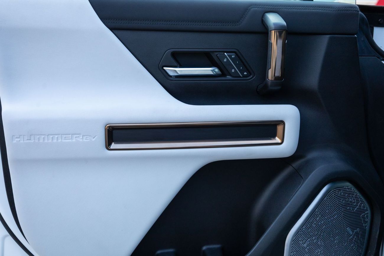 جي أم سي همر EV GMC Hummer 3500 EV First Edition Crew Cab 2022 American Specs with Flexible Down-Payment.